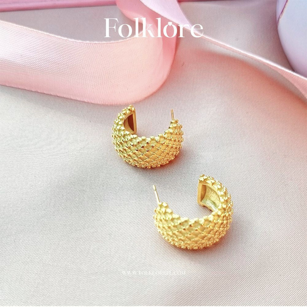 STAINLESS STEEL GOLD HUGGIE EARRINGS