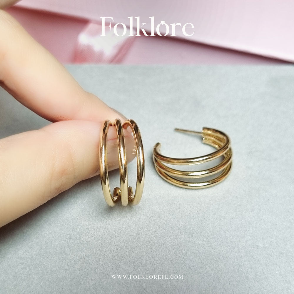GOLD SMALL HOOPS