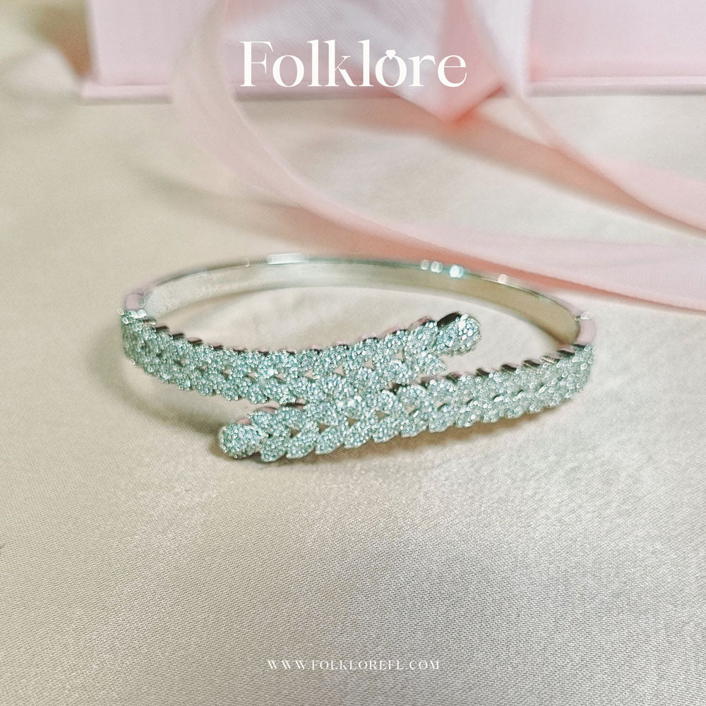 SLIM-FIT SILVER BRACELET
