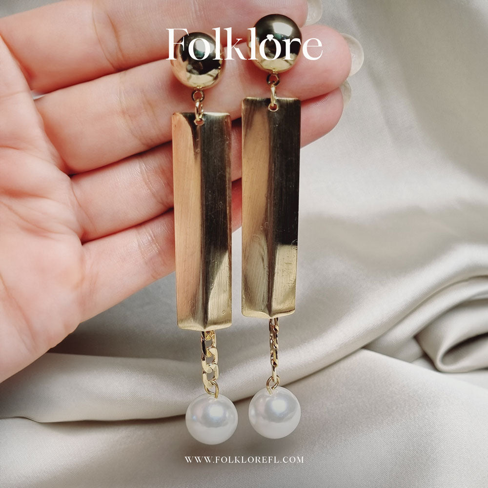 METAL PEARL DANGLE EARRINGS