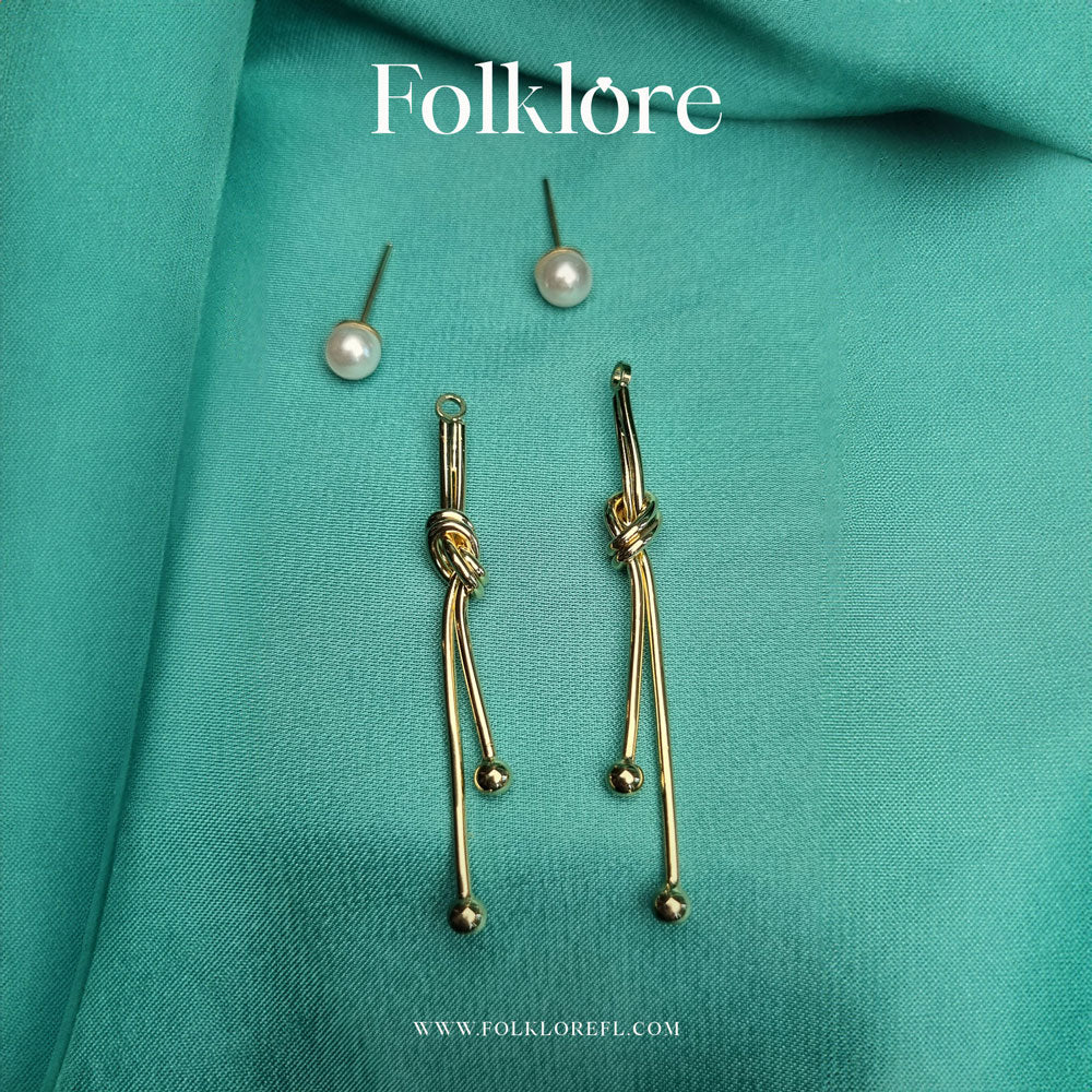 GOLD KNOT EARRINGS