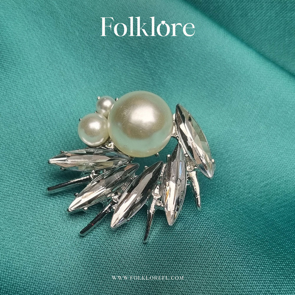 CRYSTAL PEARL STUDS