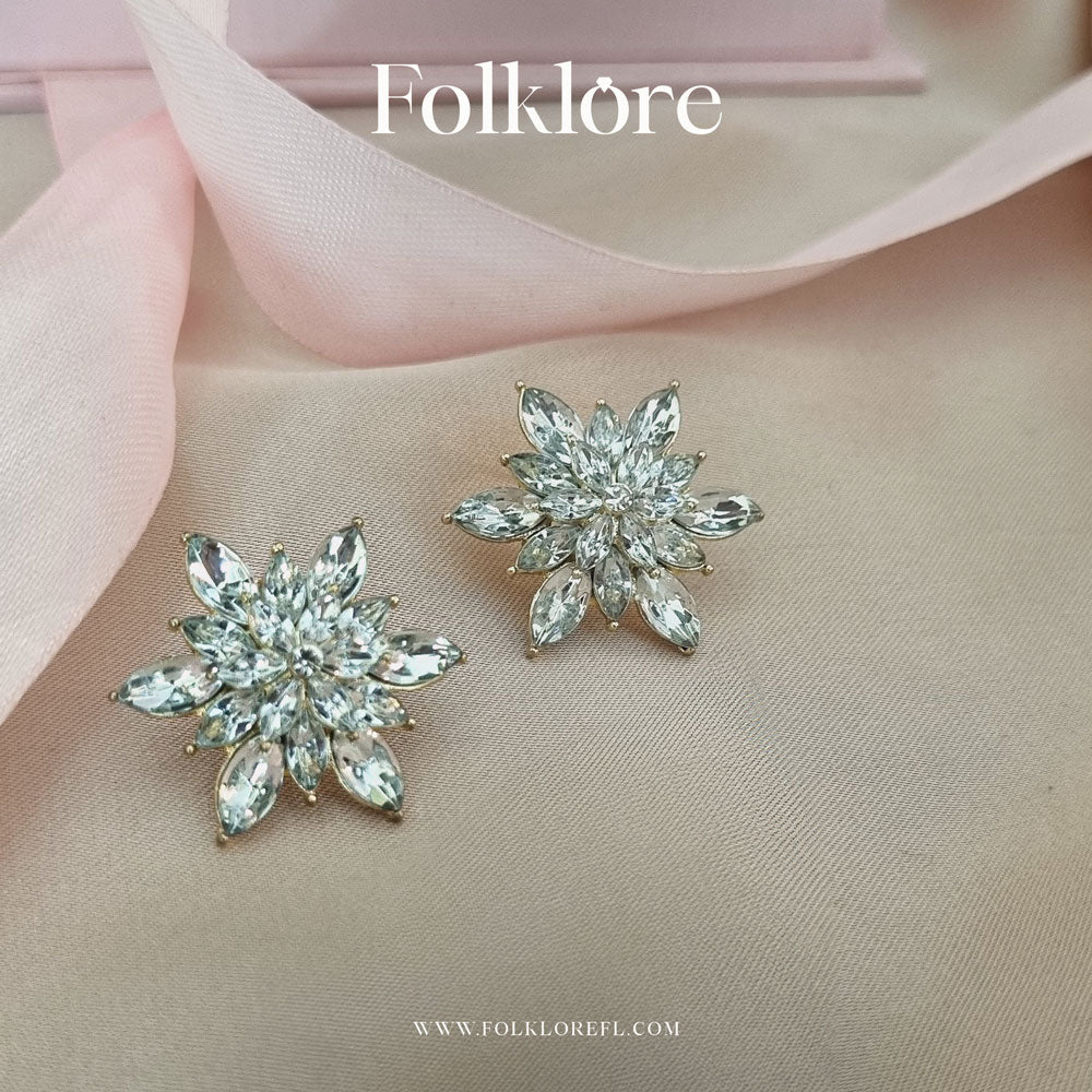 KOREAN SNOWFLAKE DIAMOND STUD EARRINGS