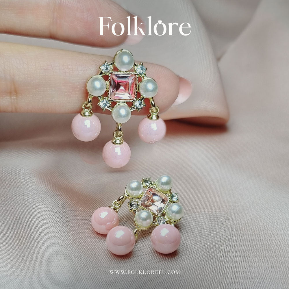 RETRO PEARL EARRINGS
