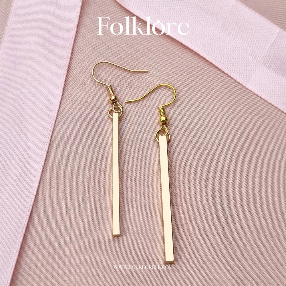METAL SLEEK DANGLER EARRINGS